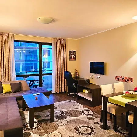 At Dream بانسكو